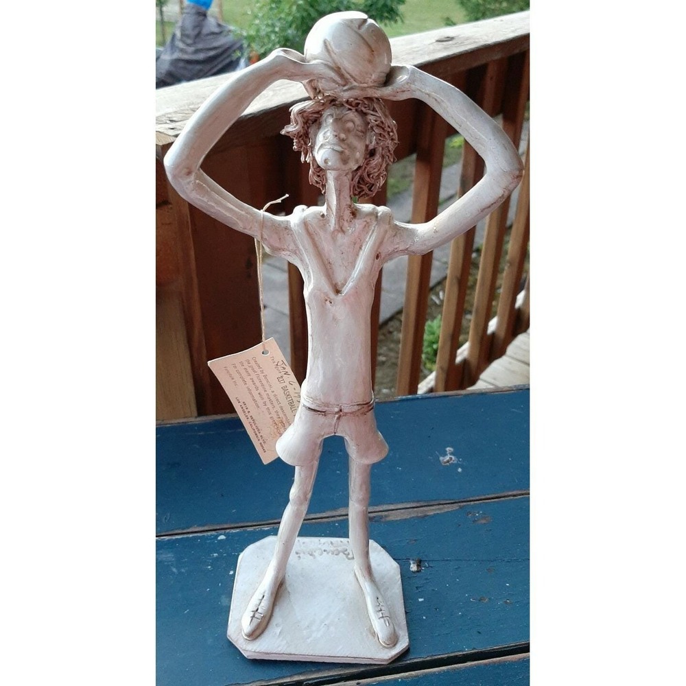 Vintage 14.5" T Bencini Basketball Player Figurine Statue - Signed Italy W/Tag
